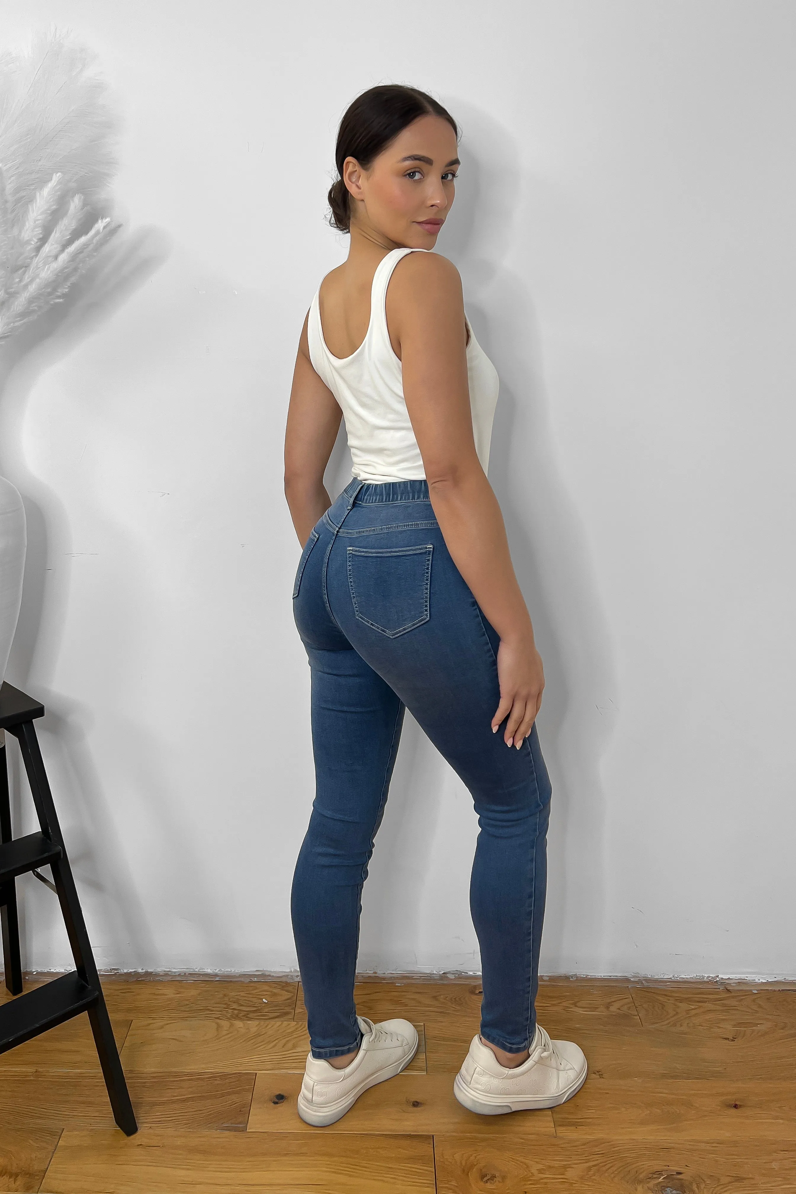 Elastic Waist Skinny Thick Denim Jeggings