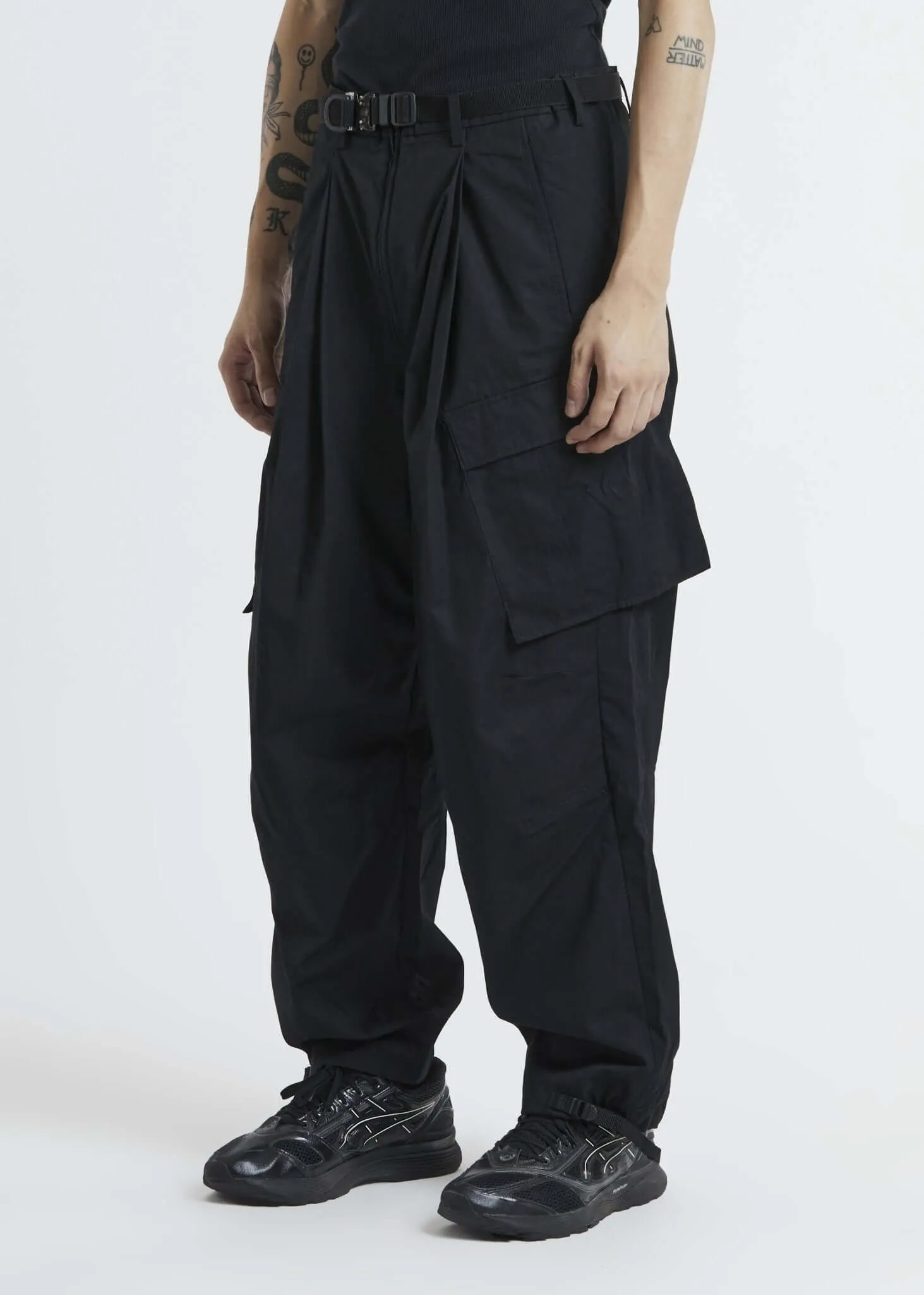 Pleated Cargos Trousers