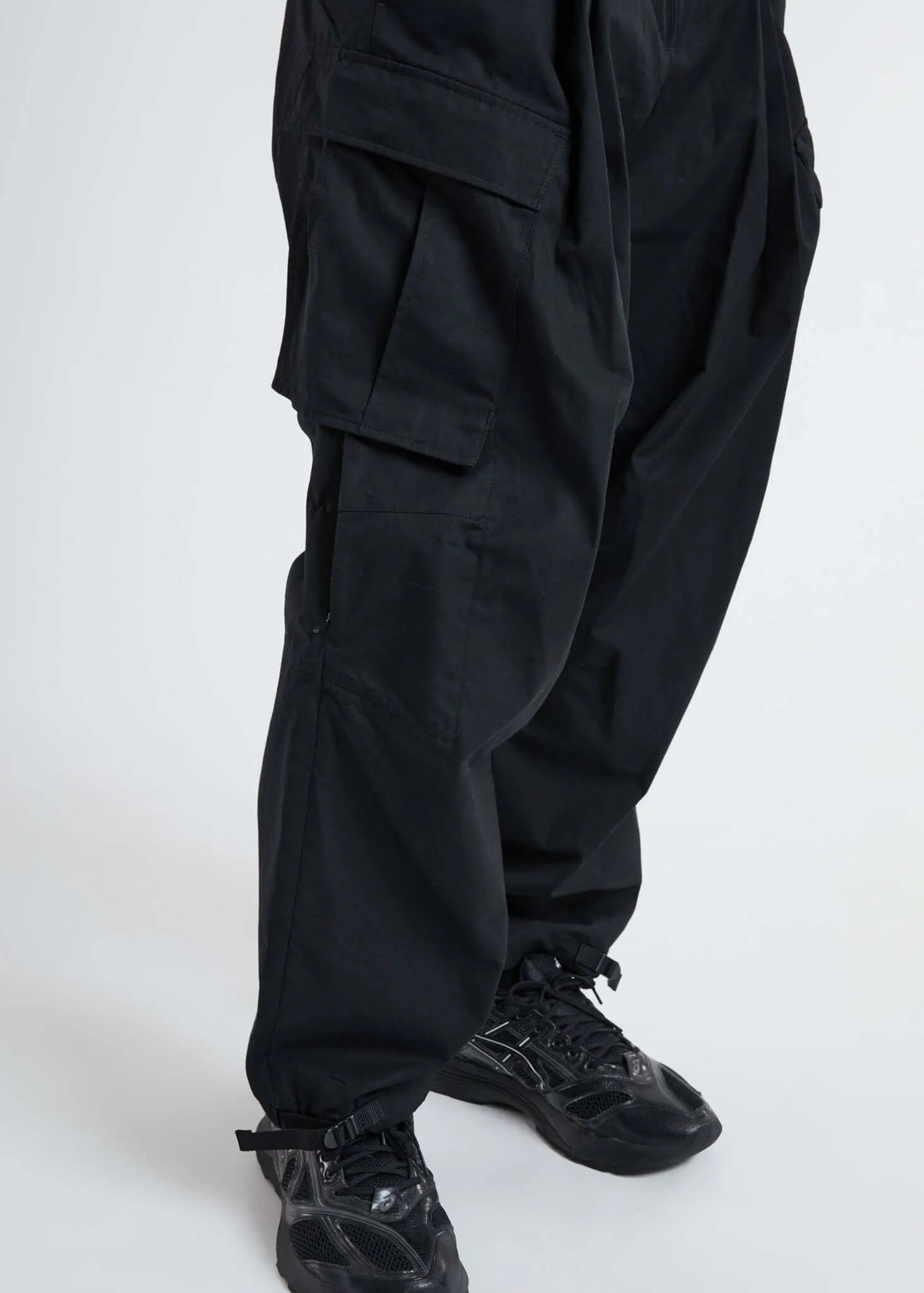 Pleated Cargos Trousers